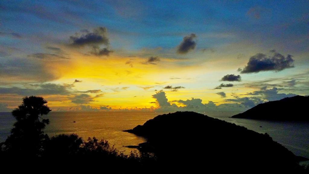 But Different Phuket Boutique Hotel Nai Harn Экстерьер фото