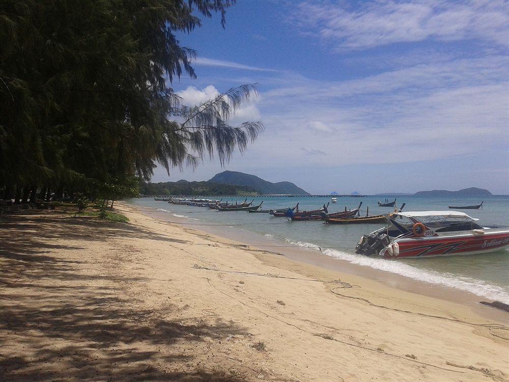 But Different Phuket Boutique Hotel Nai Harn Экстерьер фото