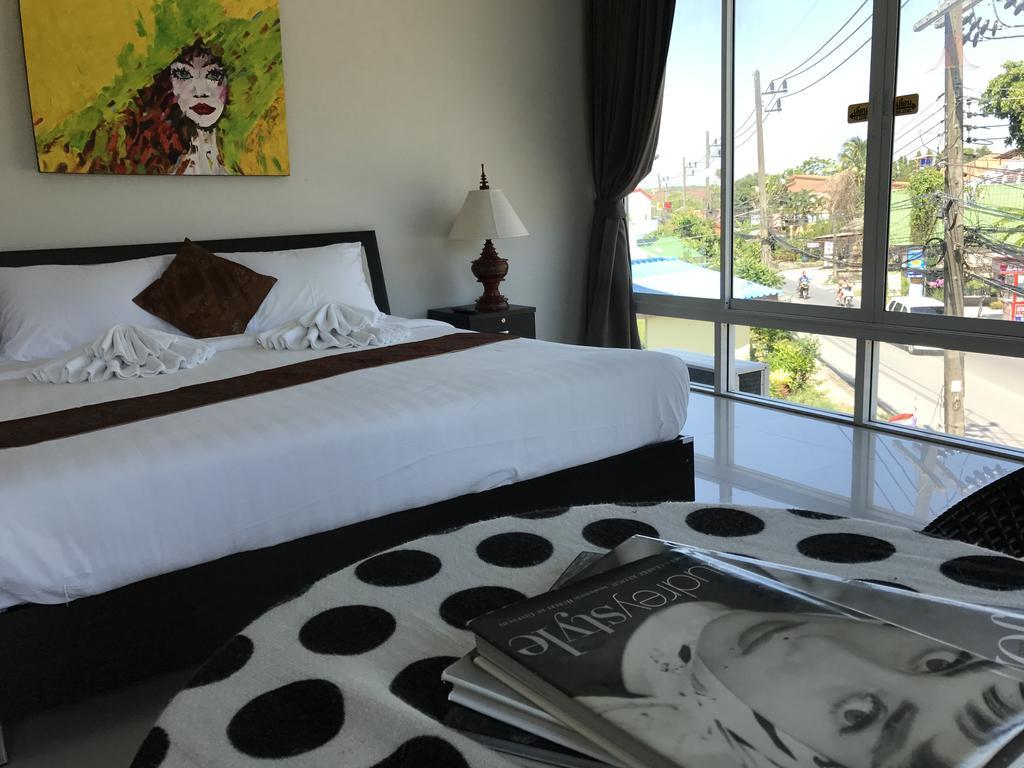 But Different Phuket Boutique Hotel Nai Harn Экстерьер фото