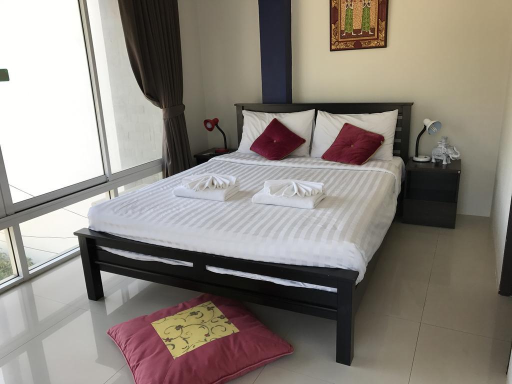 But Different Phuket Boutique Hotel Nai Harn Экстерьер фото