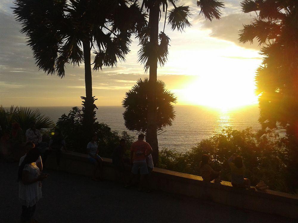 But Different Phuket Boutique Hotel Nai Harn Экстерьер фото