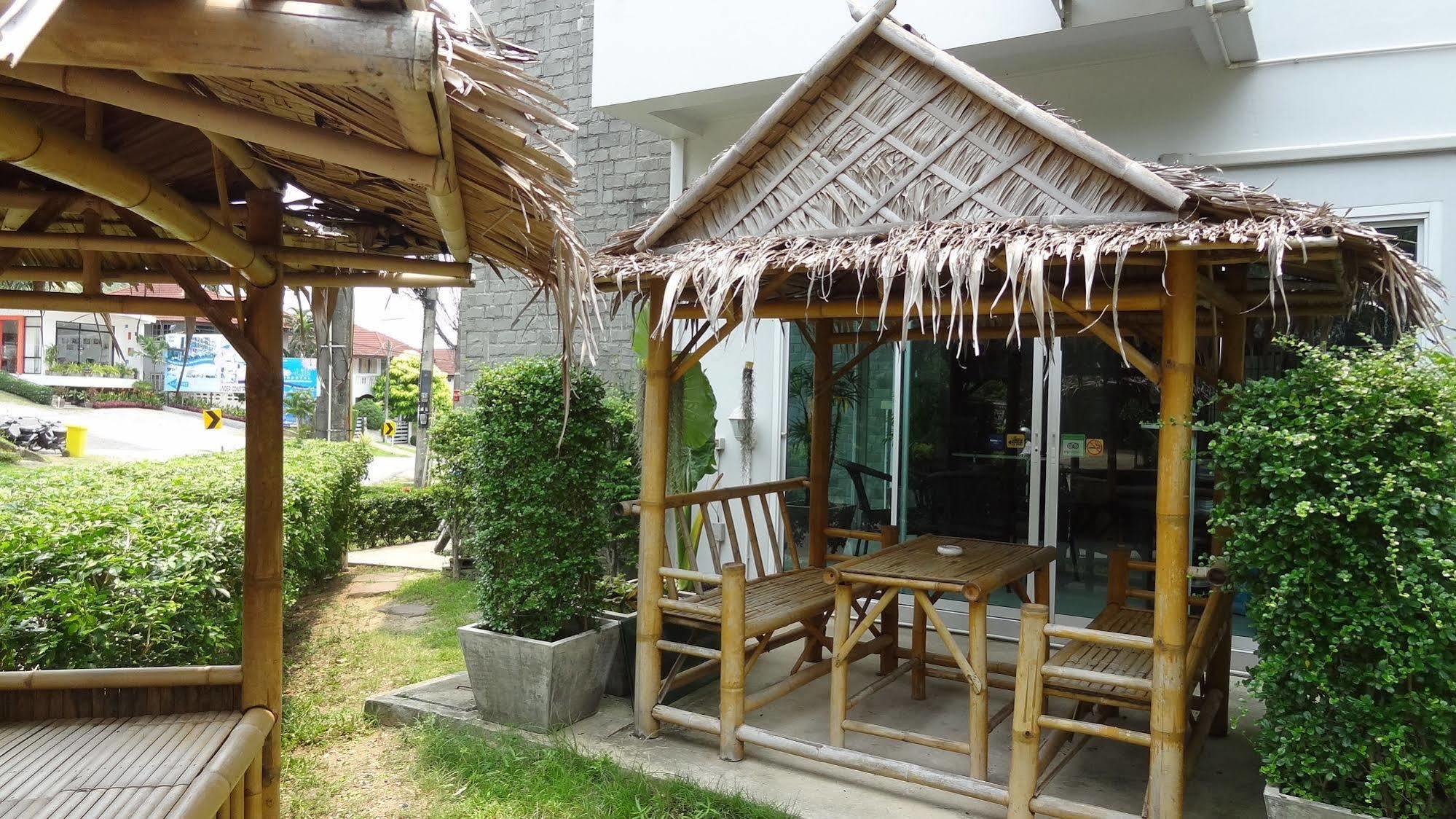 But Different Phuket Boutique Hotel Nai Harn Экстерьер фото