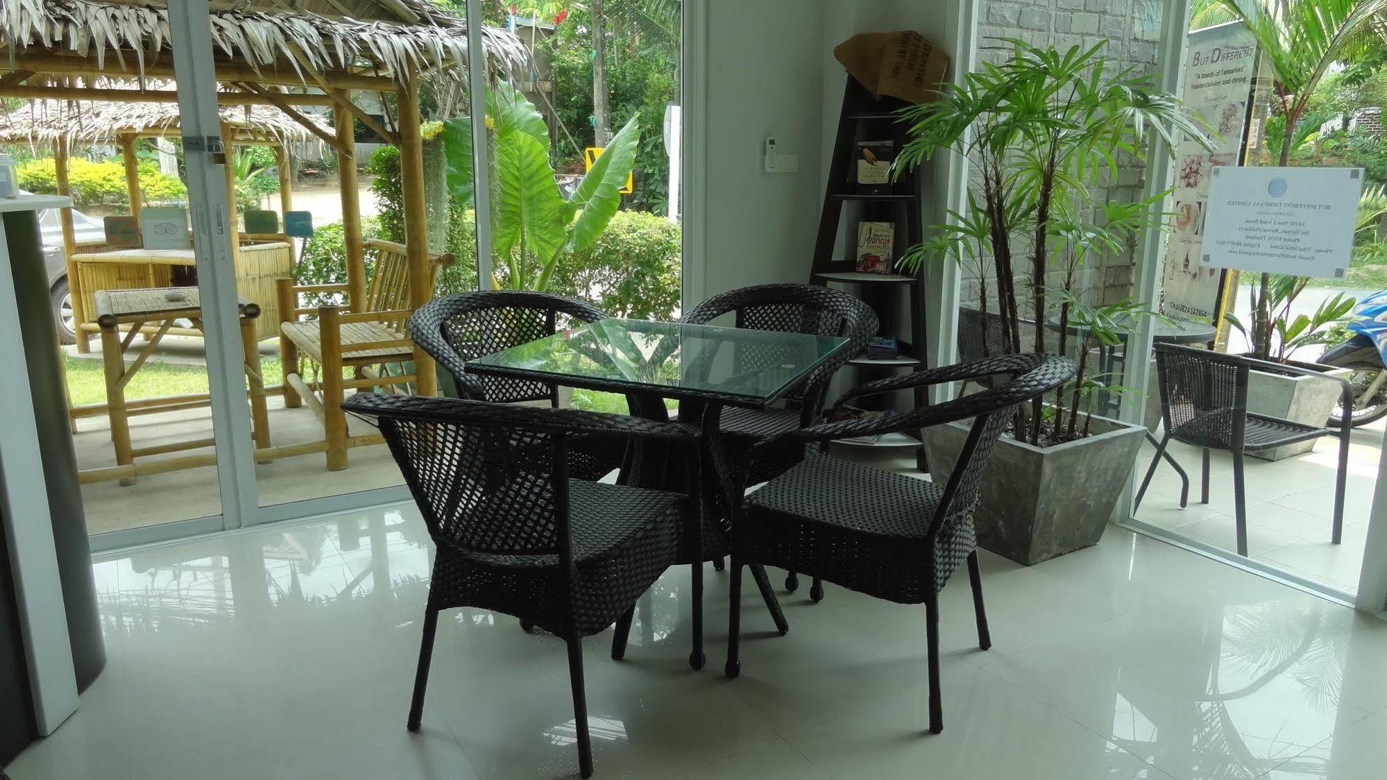 But Different Phuket Boutique Hotel Nai Harn Экстерьер фото