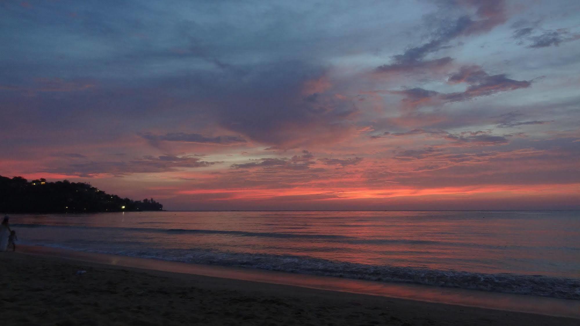 But Different Phuket Boutique Hotel Nai Harn Экстерьер фото